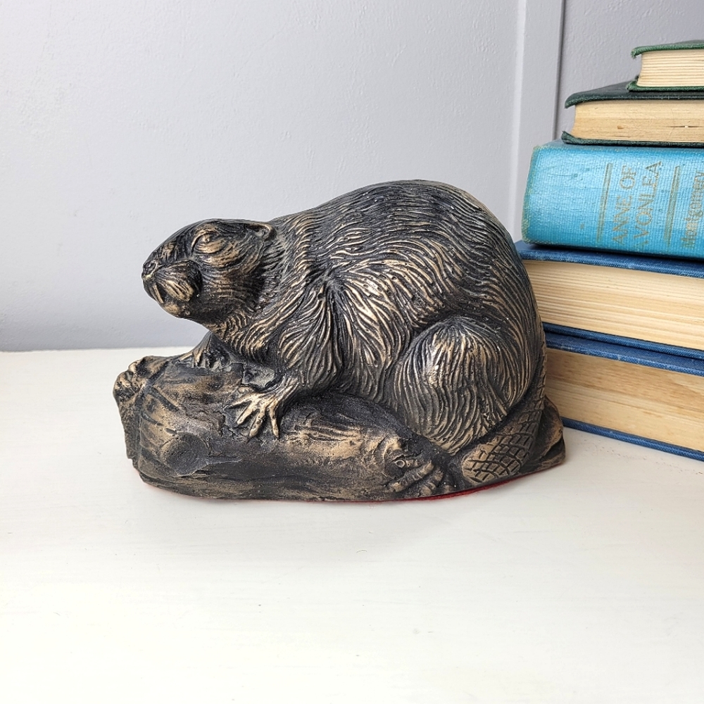 Mid-Century Modern Canadian Beaver Scupture Vintage Ceramic 6"